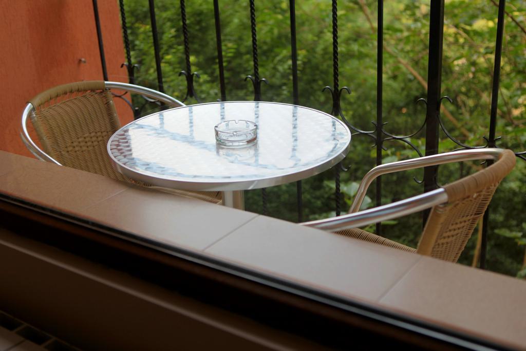 Lucky Hotel Veliko Tárnovo Habitación foto