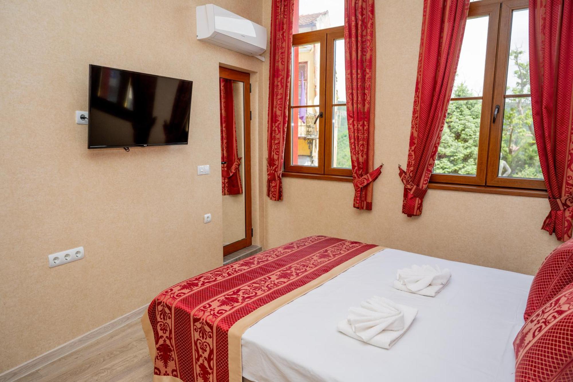 Lucky Hotel Veliko Tárnovo Exterior foto