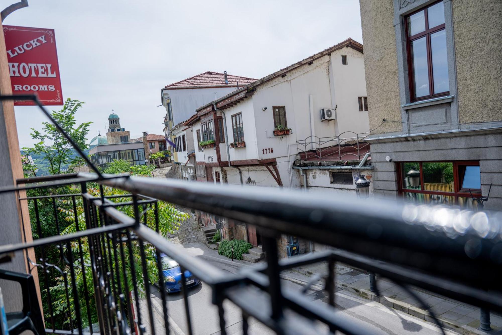 Lucky Hotel Veliko Tárnovo Exterior foto