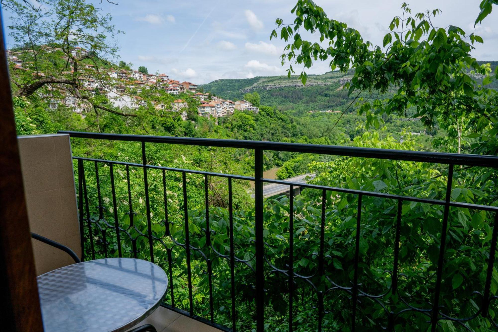 Lucky Hotel Veliko Tárnovo Exterior foto