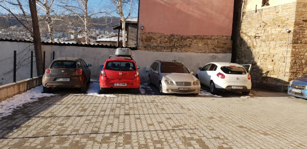 Lucky Hotel Veliko Tárnovo Exterior foto